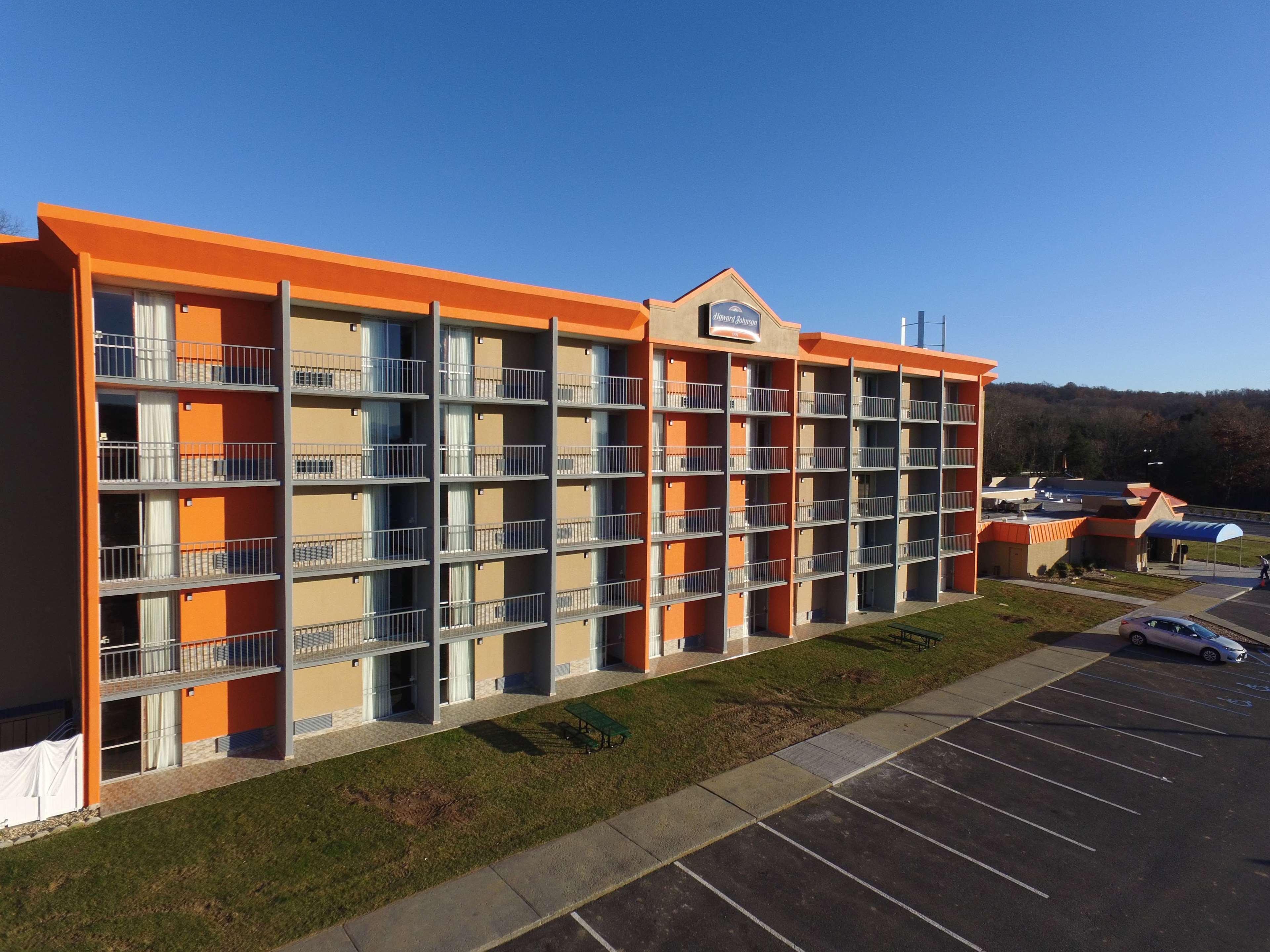 Howard Johnson By Wyndham