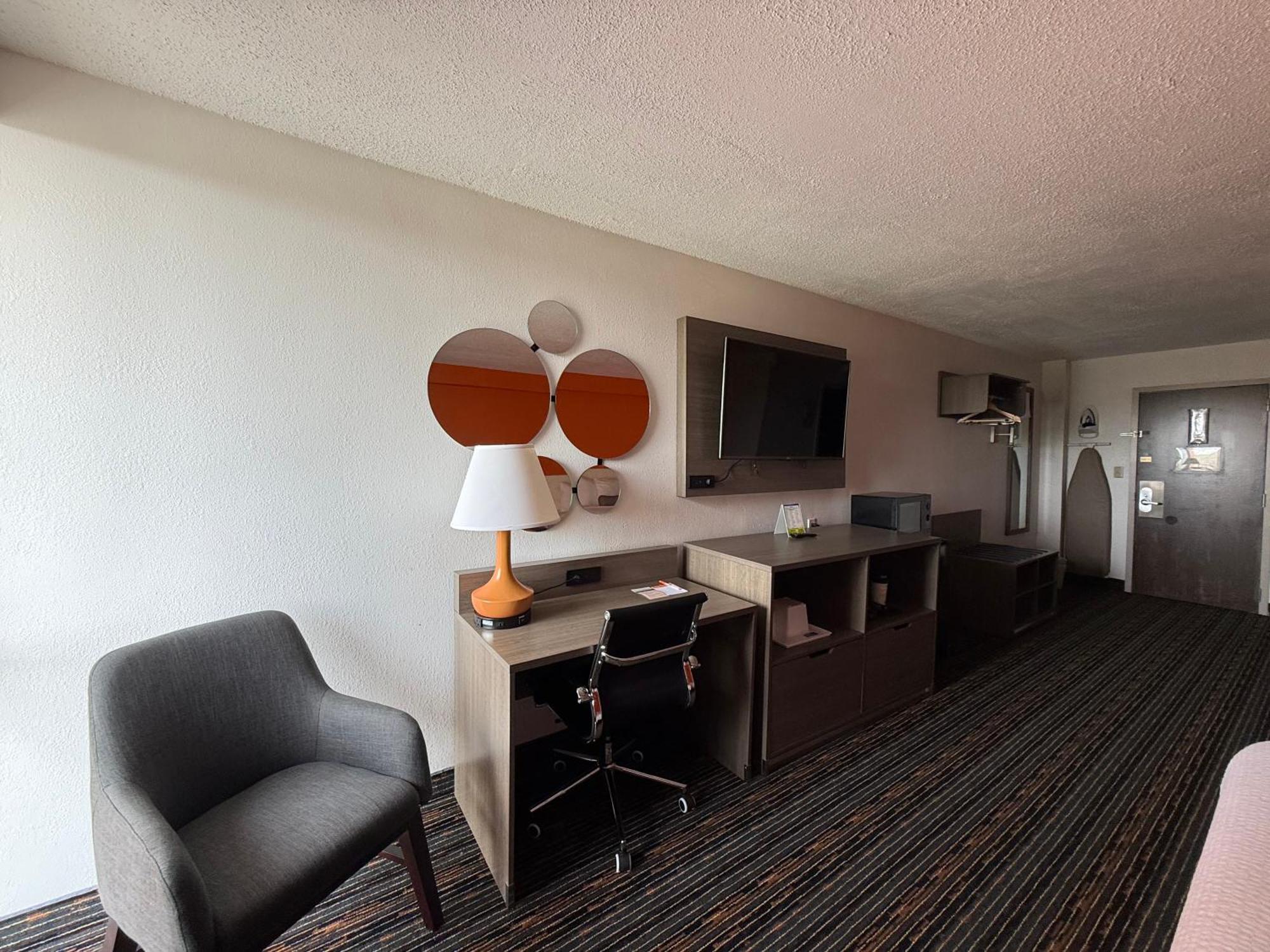 Hotel Howard Johnson By Wyndham Lexington