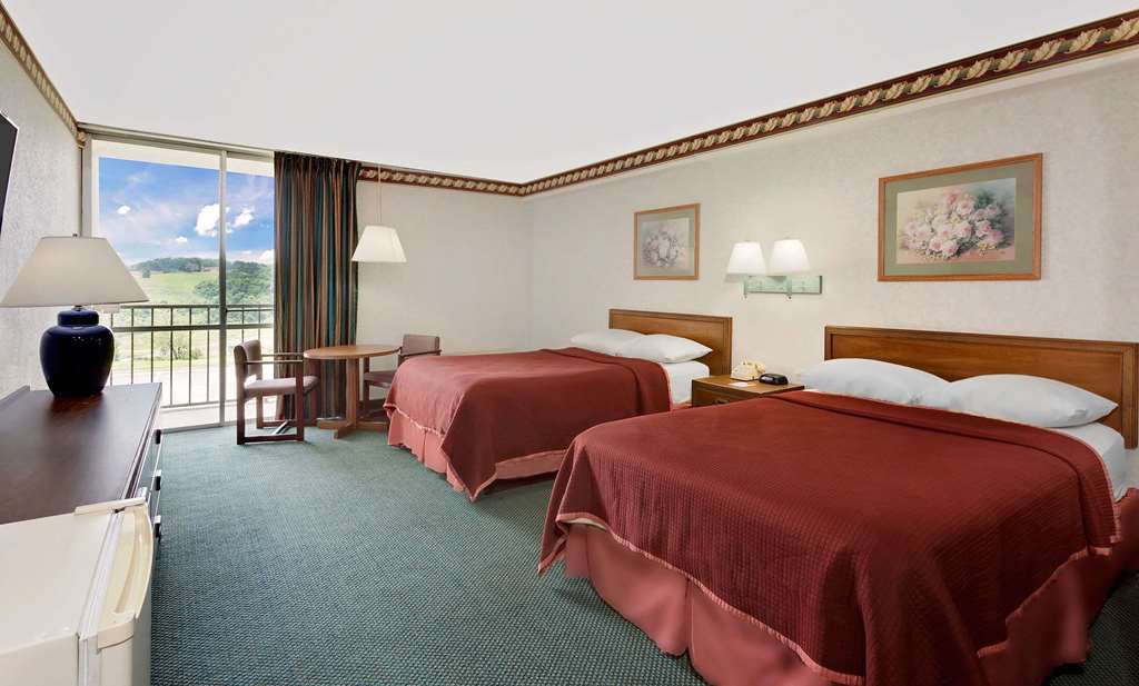 Howard Johnson By Wyndham Lexington